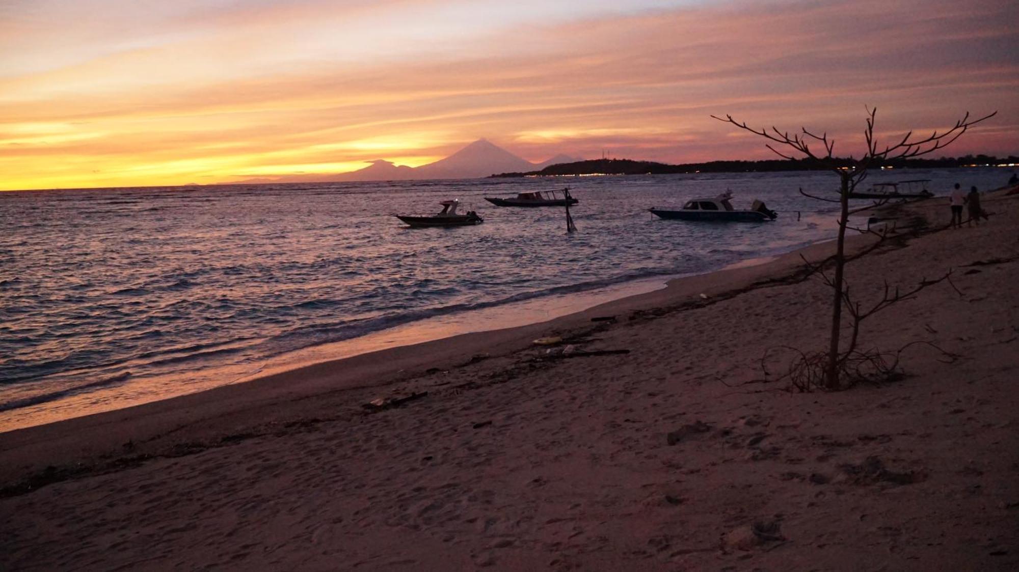 Mola2 Resort Gili Air Extérieur photo